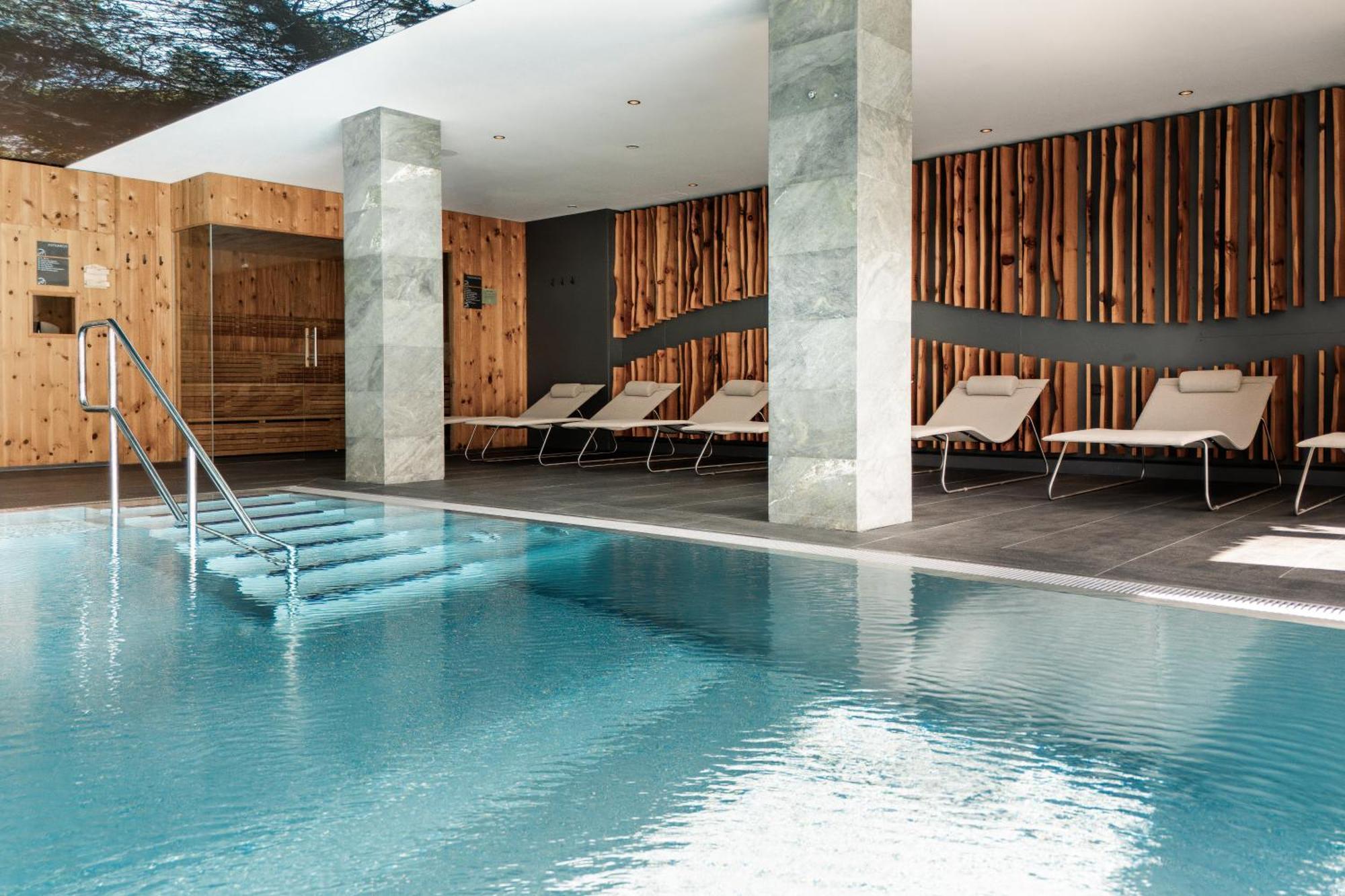 Almgut - Mountain Wellness Hotel ザンクト・マルガレーテン・イム・ルンガウ エクステリア 写真