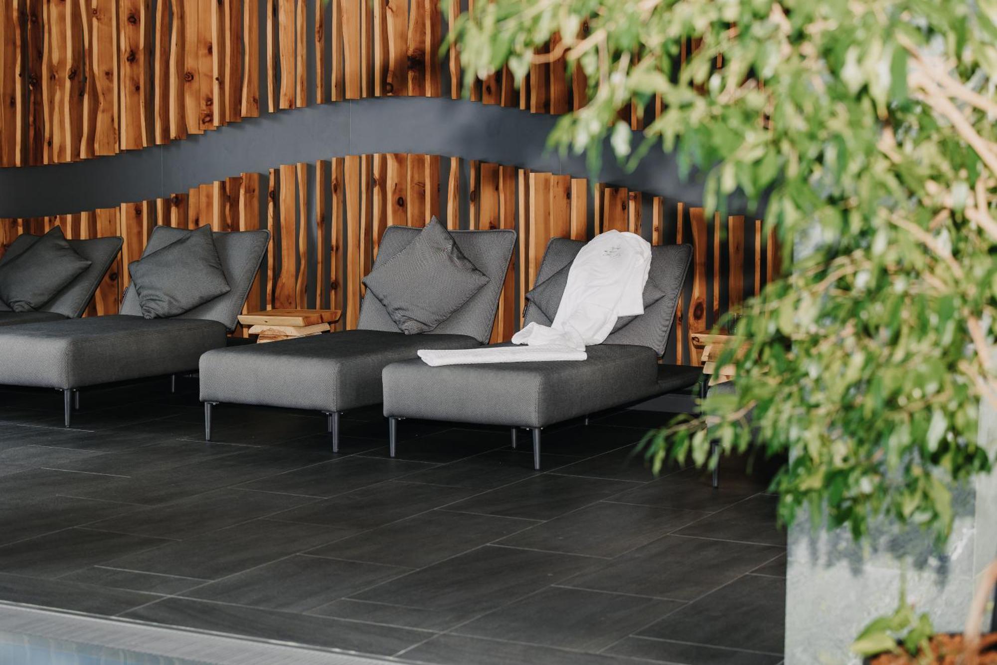Almgut - Mountain Wellness Hotel ザンクト・マルガレーテン・イム・ルンガウ エクステリア 写真