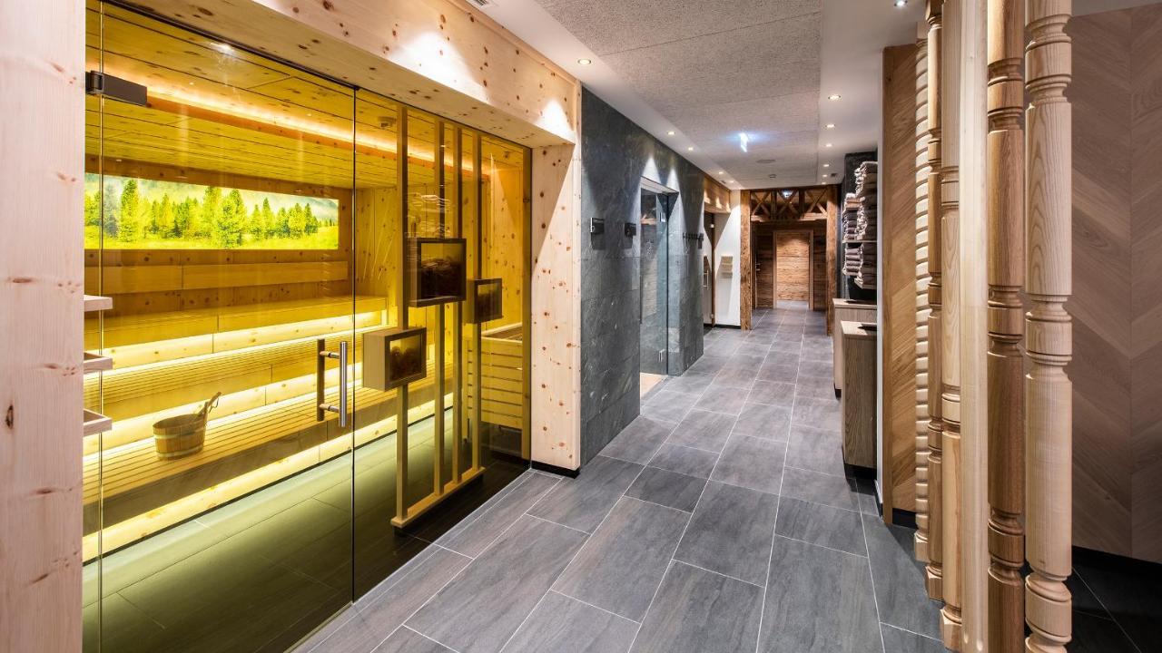 Almgut - Mountain Wellness Hotel ザンクト・マルガレーテン・イム・ルンガウ エクステリア 写真