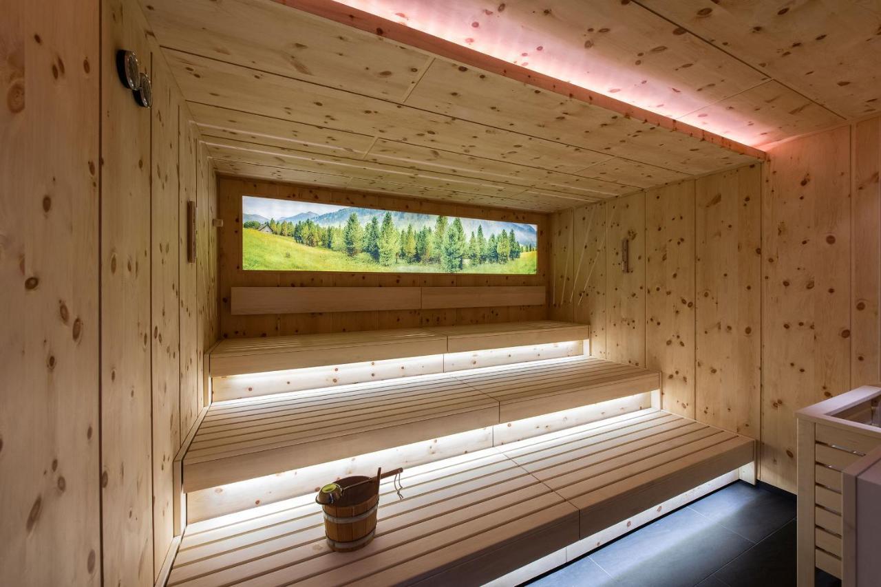 Almgut - Mountain Wellness Hotel ザンクト・マルガレーテン・イム・ルンガウ エクステリア 写真